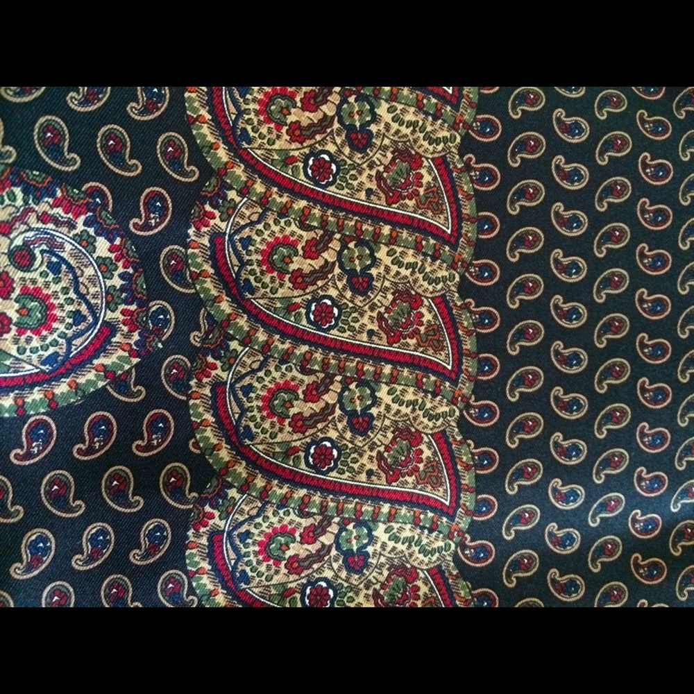 Reversible paisley silk & wool scarf